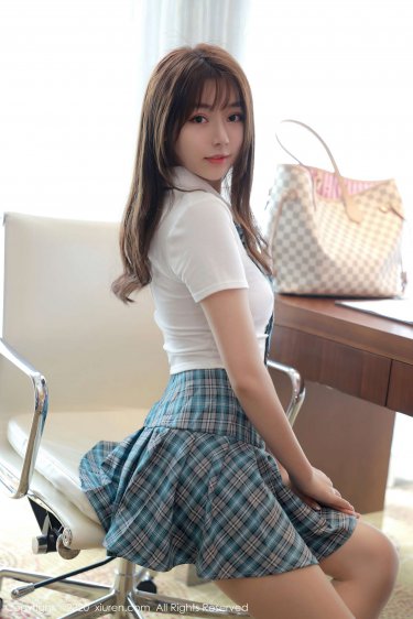 老师你下面太紧进不去小黄文